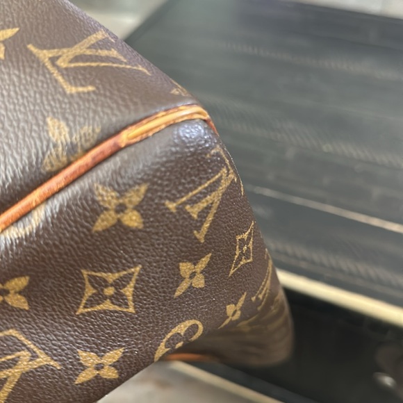Louis Vuitton Batignolles Vintage LV Monogram Purse Authentic LV Batignolles - Picture 7 of 9